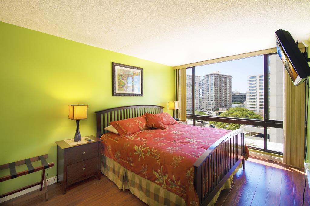 Waikiki Sunset Mountain View Near Beach With Parking Honolulu Exterior foto